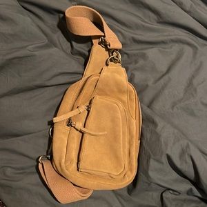 Hudson Sling Bag in Washed Whiskey